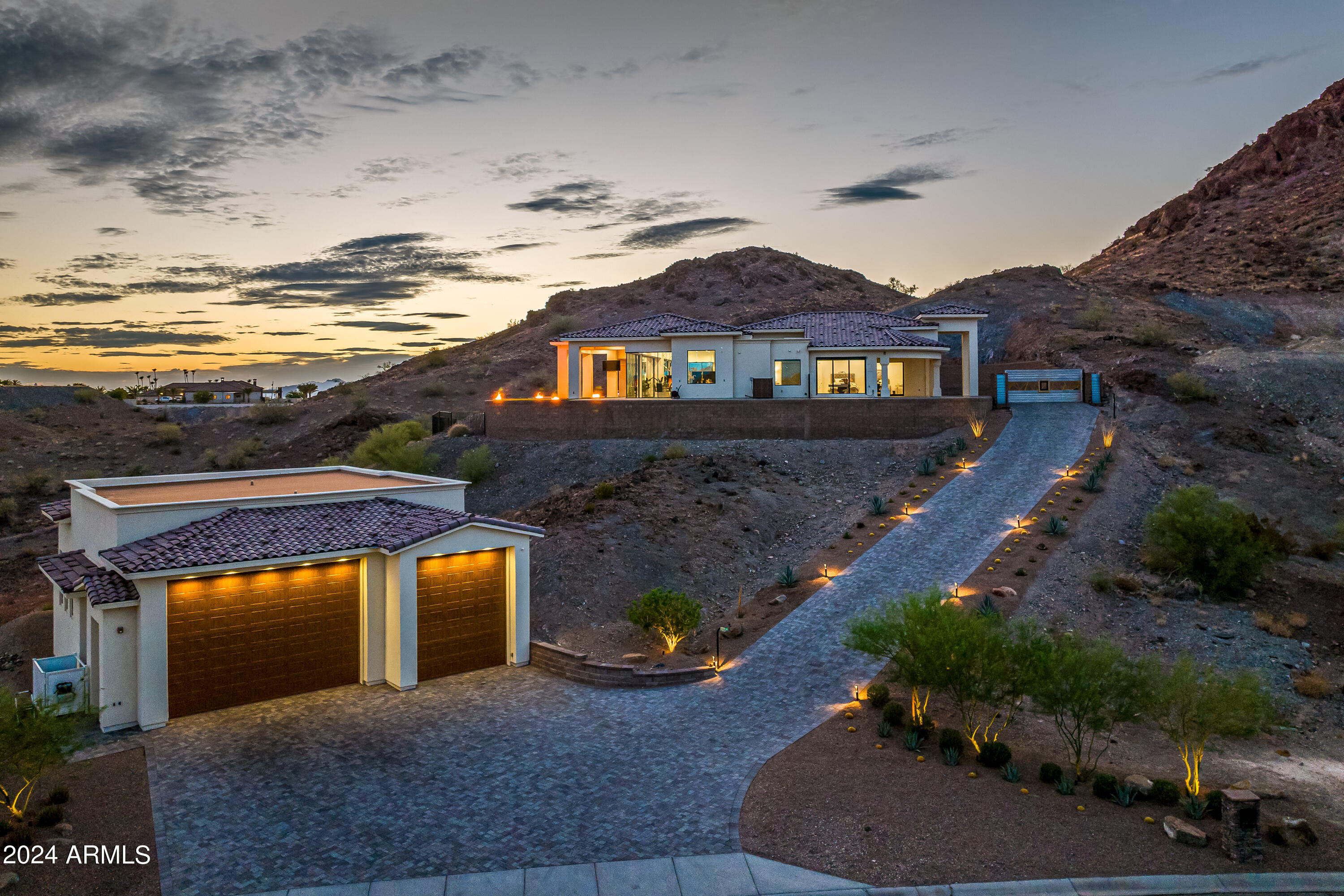 Luxury Properties For Sale In Foothills Lake Havasu